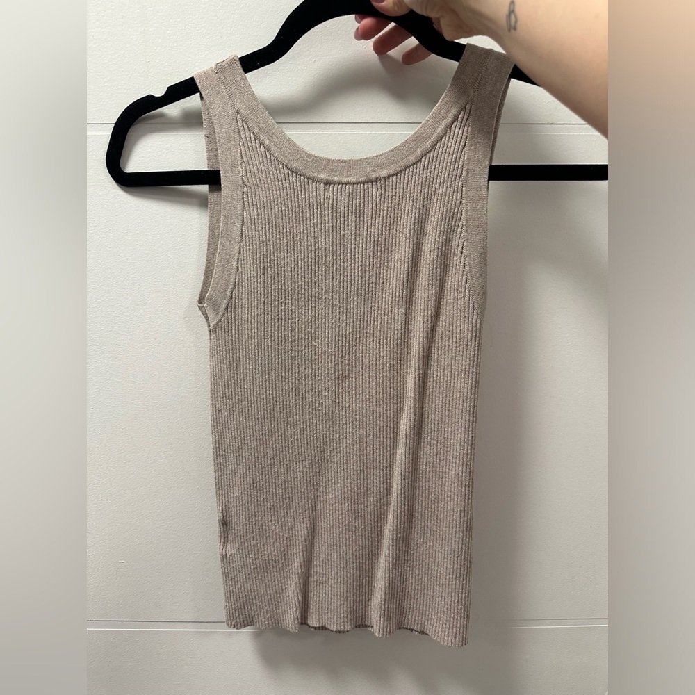 🩵H&M - Ribbed Knit Tank - Picture 3 of 3